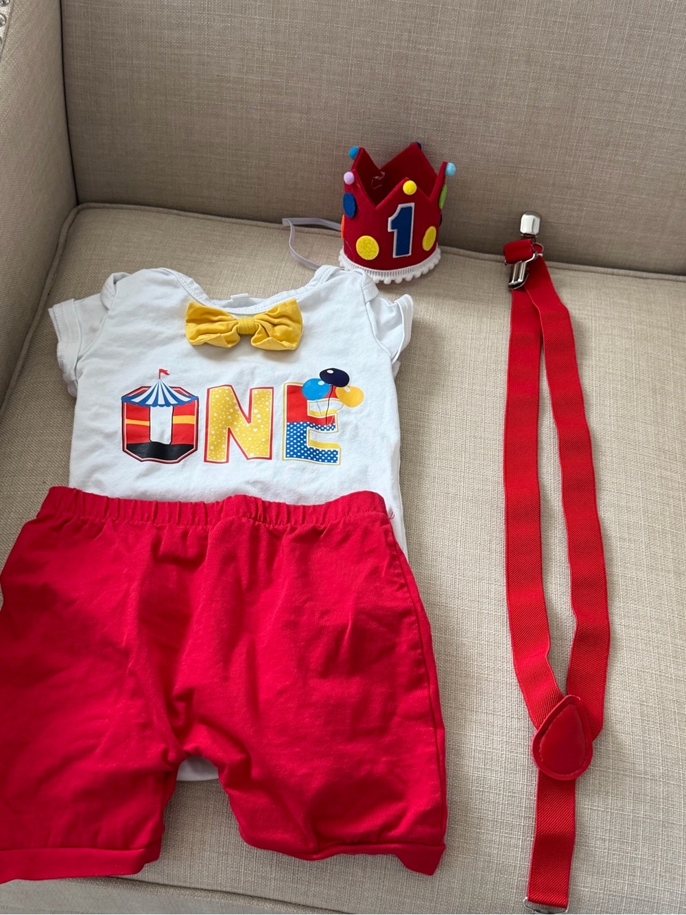 Kids' Red & White 'One' Birthday Matching Set with Yellow Bow